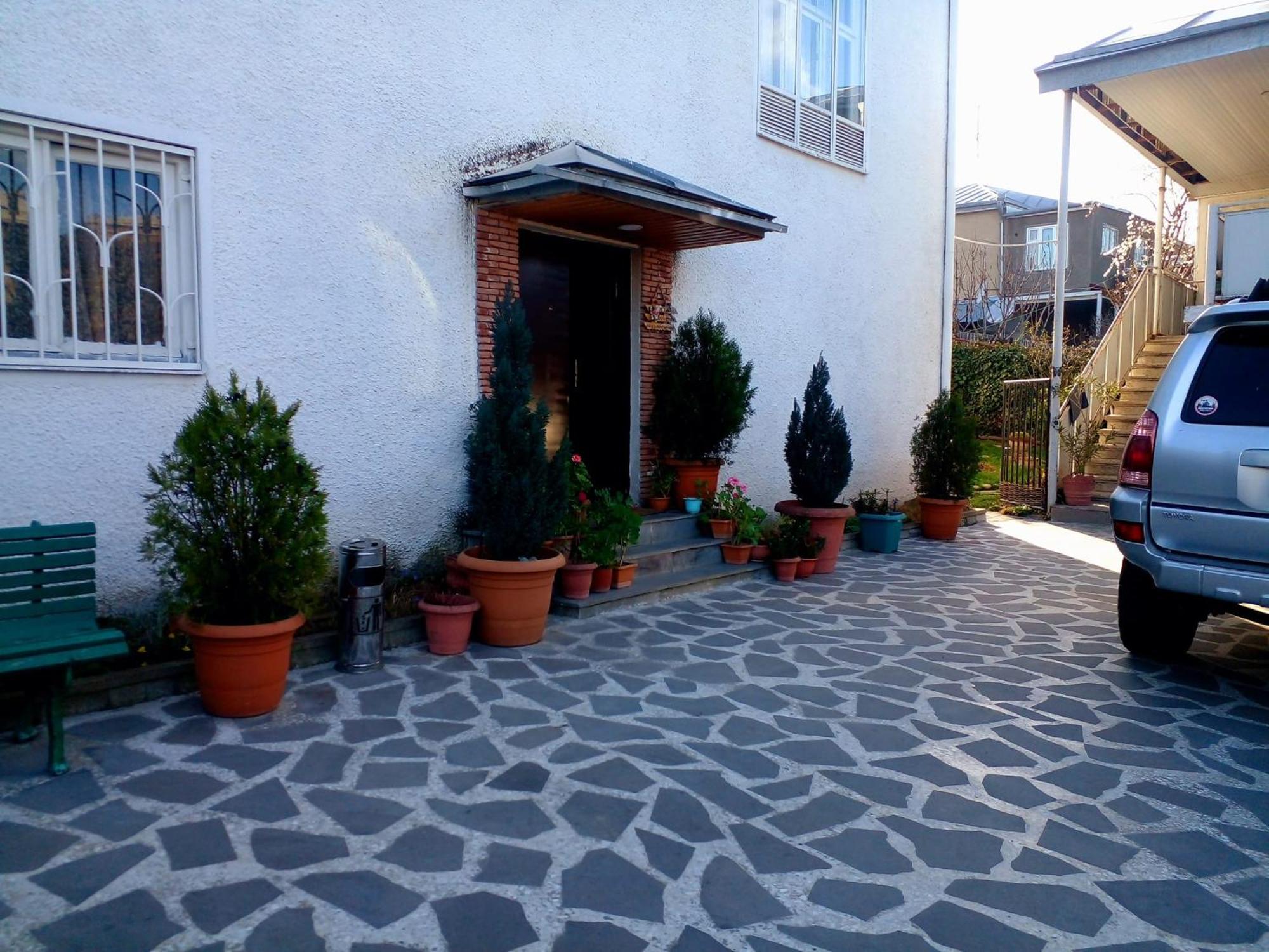 Guesthouse Giorgi เทลาวี ภายนอก รูปภาพ